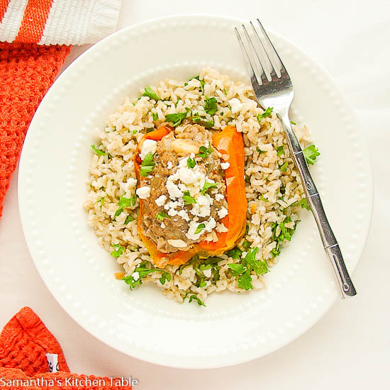 Healthy crockpot stuffed peppers
