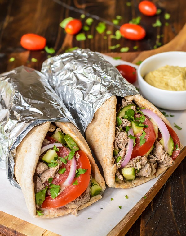 Slow cooker chicken shawarma
